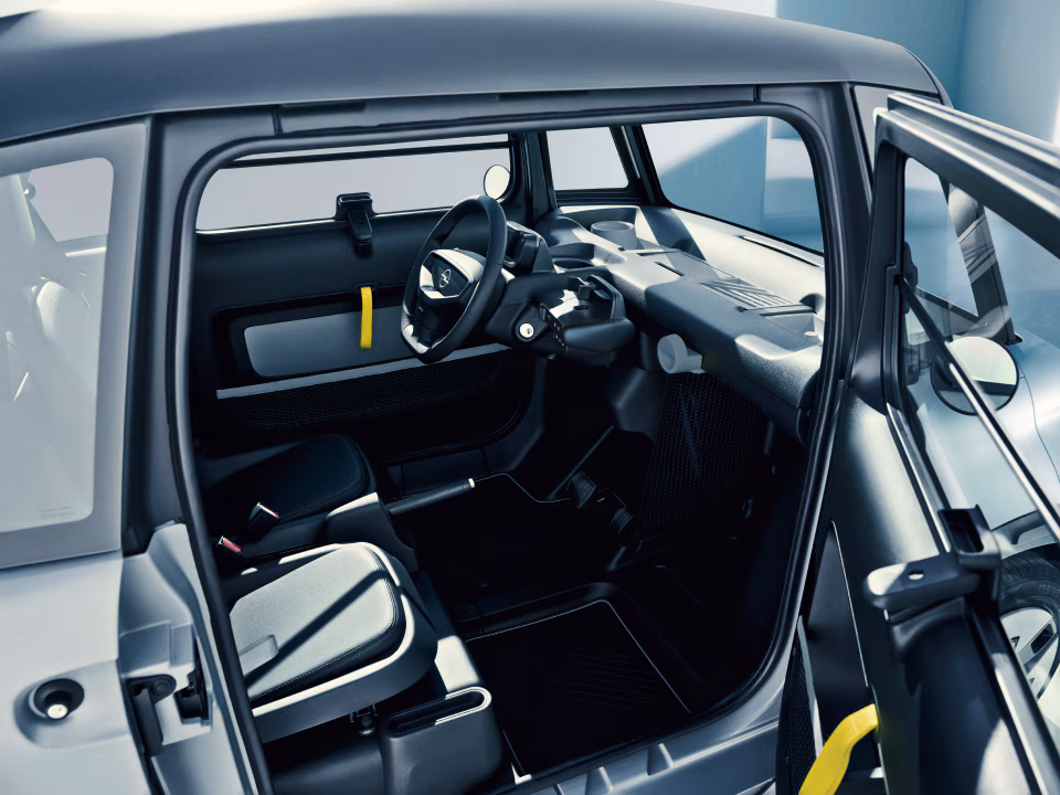 Opel rocks side view interiour 4x3 960x720